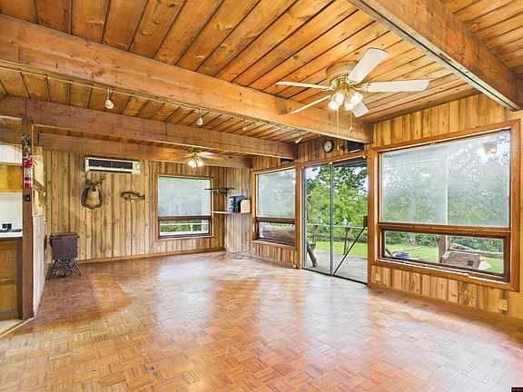 4th image of 343 Lakewood Ln