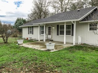 475 Barker Dr, Merlin, OR 97532