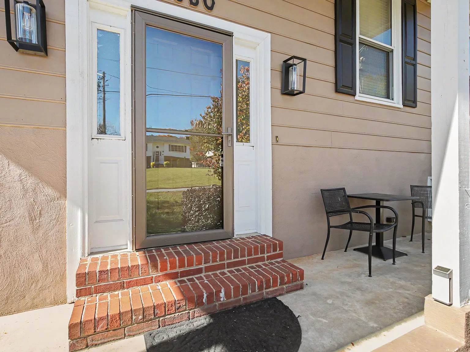 3 bed, 1965 sqft, $1,950 — Photo 4