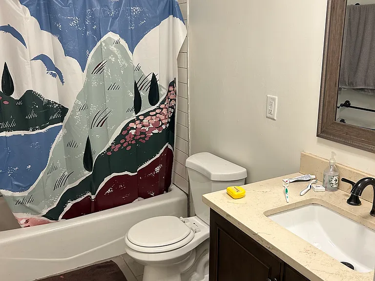 862 10th Ave SE #101 — Photo 8