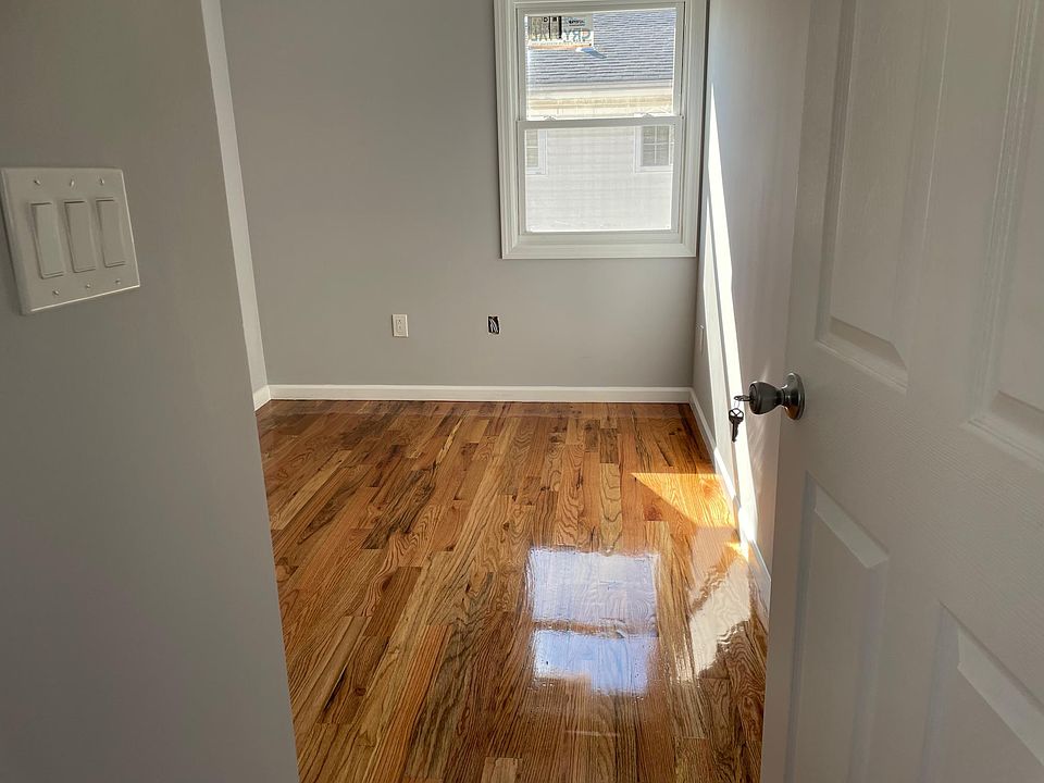 1st image of 130-19 Inwood St