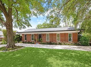 1902 Chimney Rock Rd, Houston, TX 77056