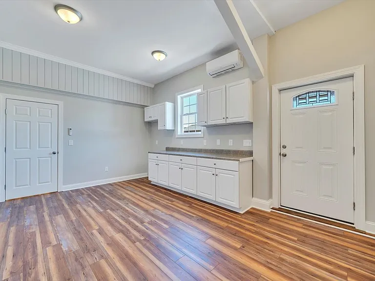 1180 Longfield Rd — Photo 106
