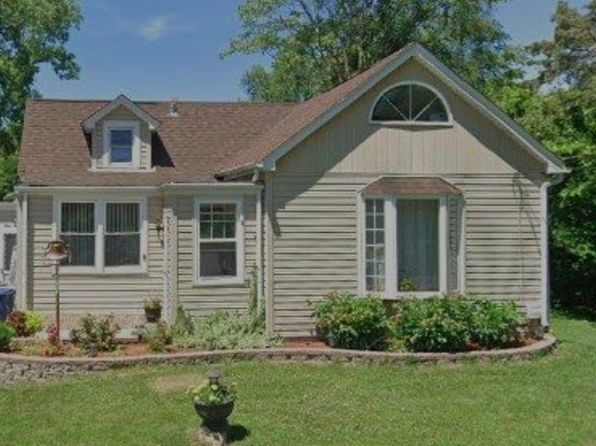 428 Edward Ct