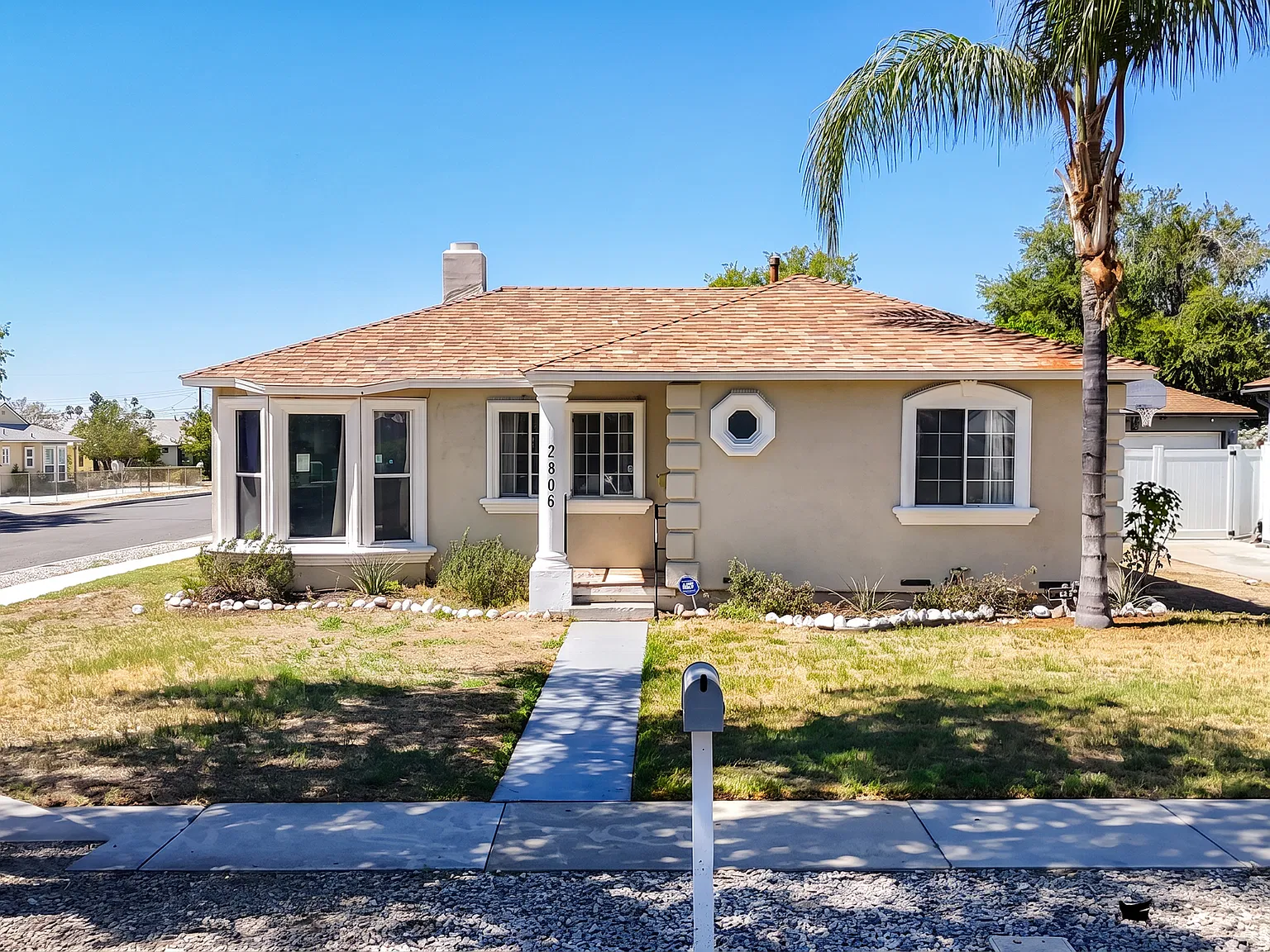 3 bed, 1128 sqft, $3,000 — Photo 1