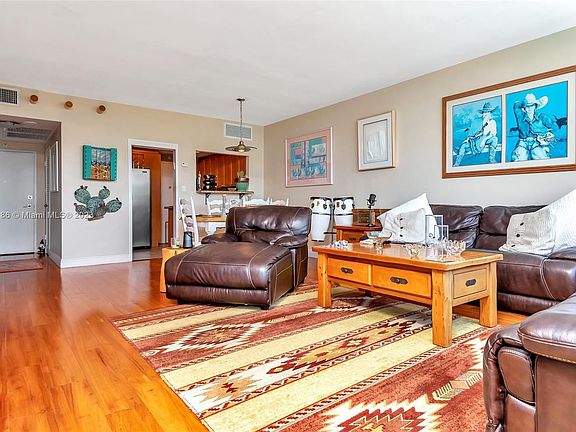 5th image of 20 Island Ave APT 516