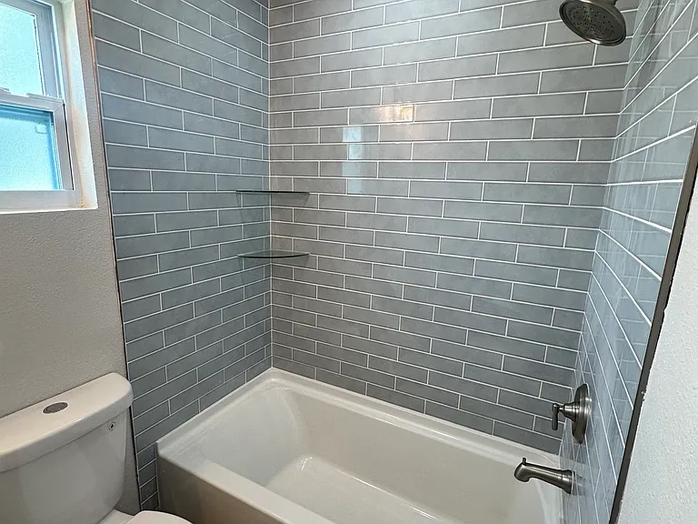 4221 1st Ave S — Photo 3