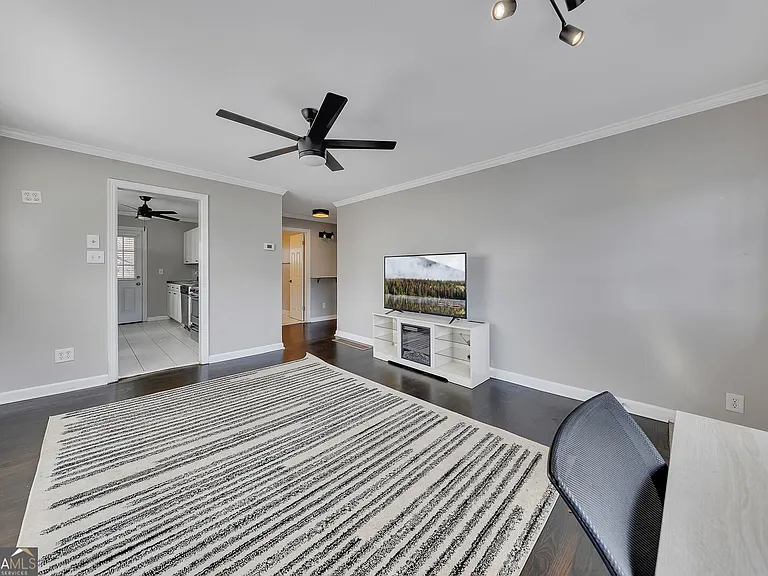 1040 Herndon St NW #A — Photo 6