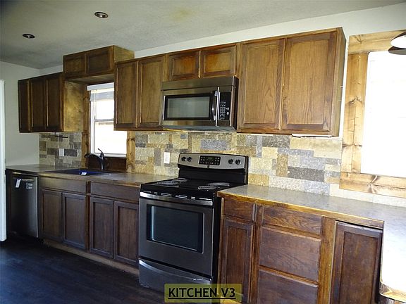 3rd image of 1106 W 14th St