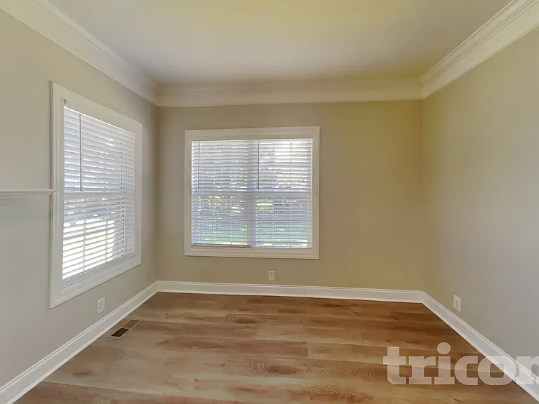 2911 Wolves Trl — Photo 16