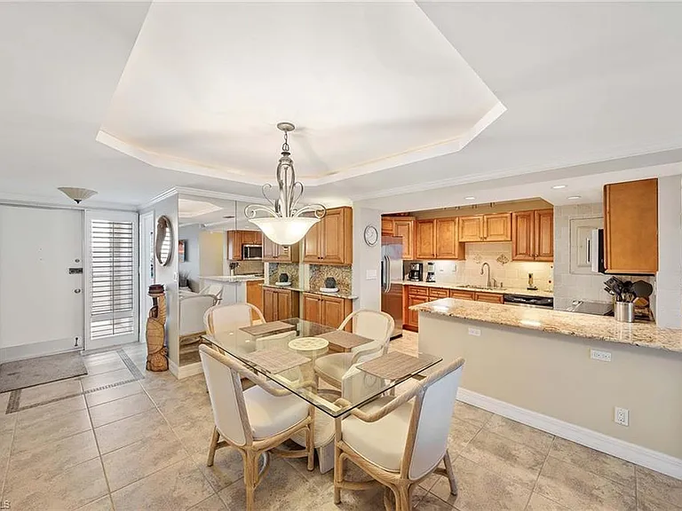 3443 Gulf Shore Blvd N #808 — Photo 16