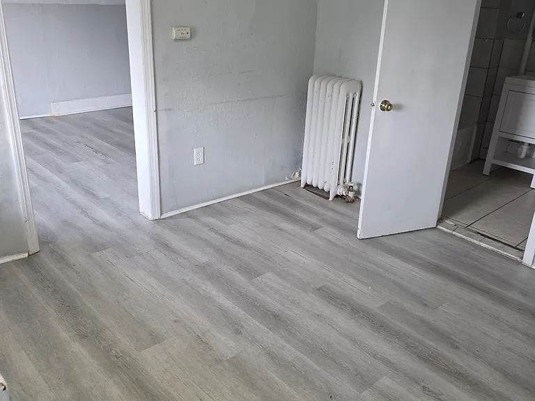 302 Van Houten St #1 — Photo 3