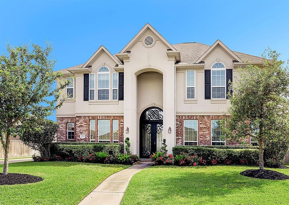 1st image of 26515 Wooded Hollow Ln