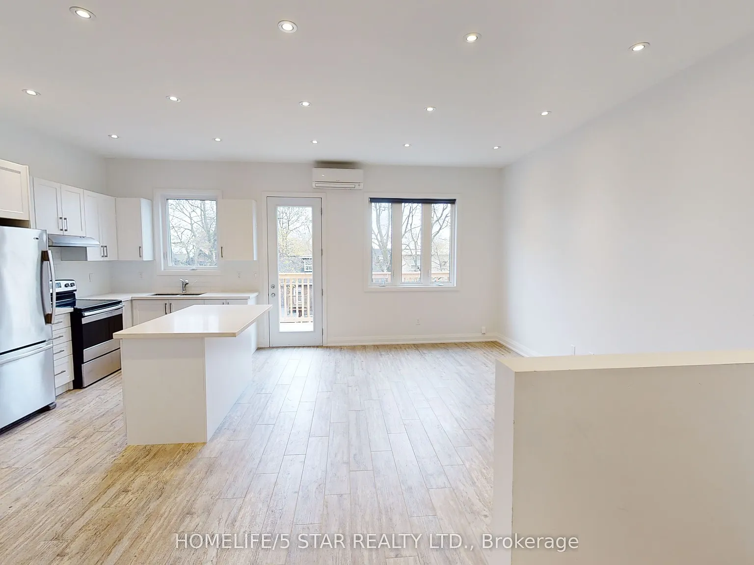 1 bed, $2,495 — Photo 2