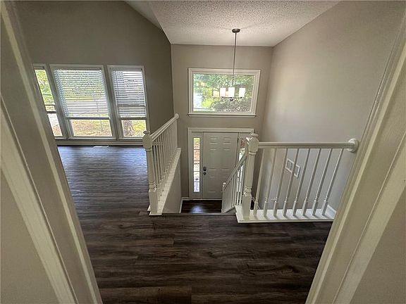 2nd image of 330 Amsterdam Way