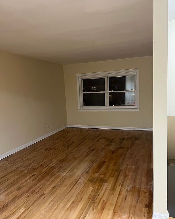 1st image of 4185 E Tremont Ave #2B