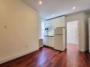 408 W 44th St #3T, New York, NY 10036