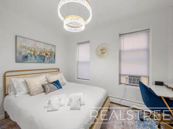 109 Madison Street image 10 of 13