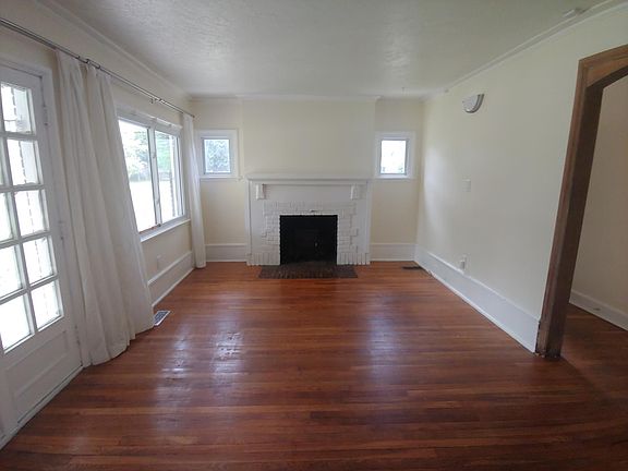 3rd image of 630 Glynn Ct #1