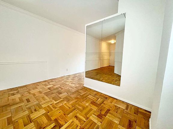 5th image of 123 E 83rd St APT 5A