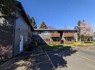 1184 NE Turner Dr #4, Hillsboro, OR