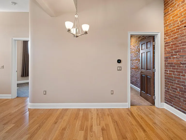 264 S Main St #403 — Photo 14
