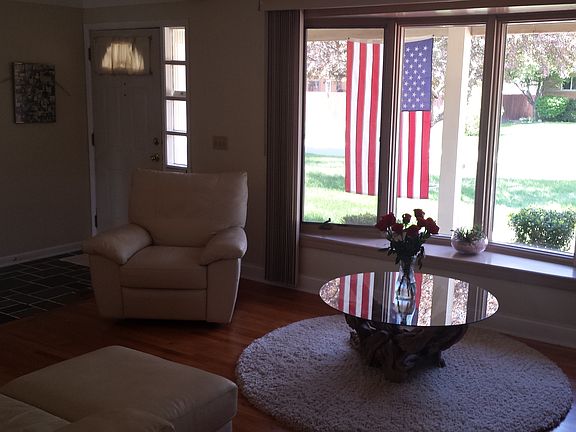 2nd image of 37634 Brookwood Dr