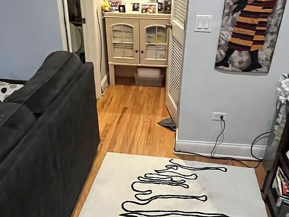 5th image of 6509 N Oakley Ave APT 2