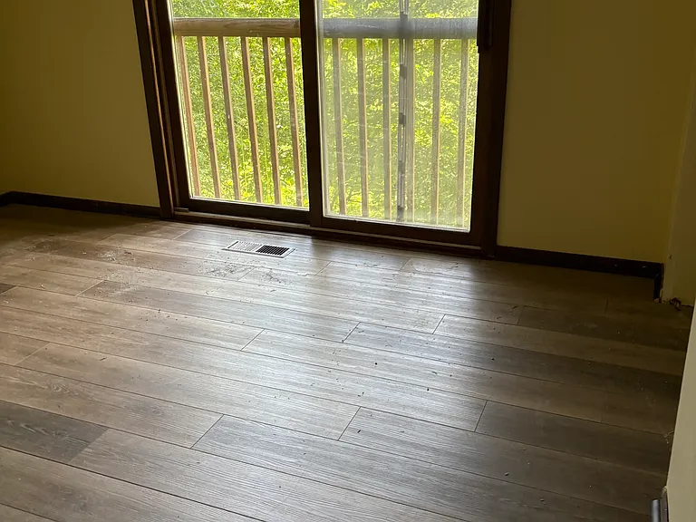 6993 Eisenhower Ave — Photo 18