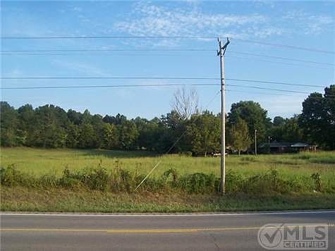 4th image of 3927 Highway 70 E