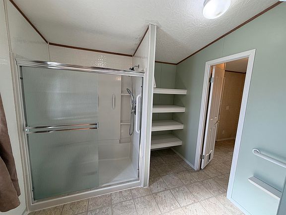 3rd image of 212 Crestwood Dr