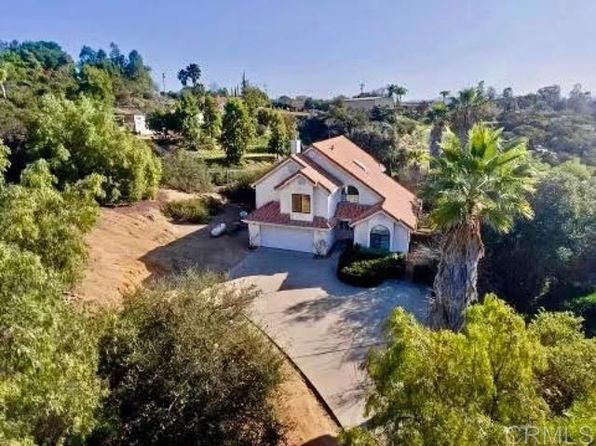 16898 Whispering Oaks Ln, Ramona, CA 92065