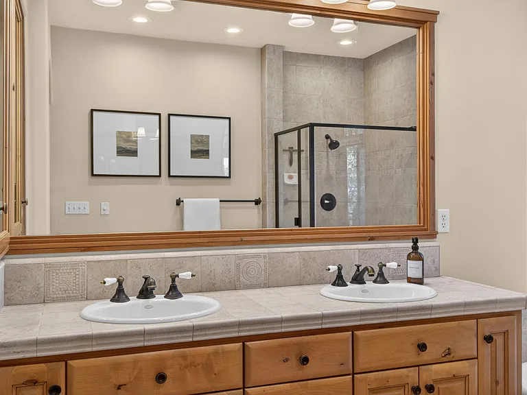 2375 Clubhouse Dr — Photo 66