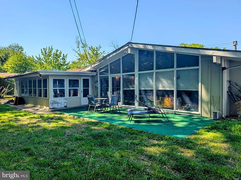 326 Cherry Hill Blvd — Photo 16