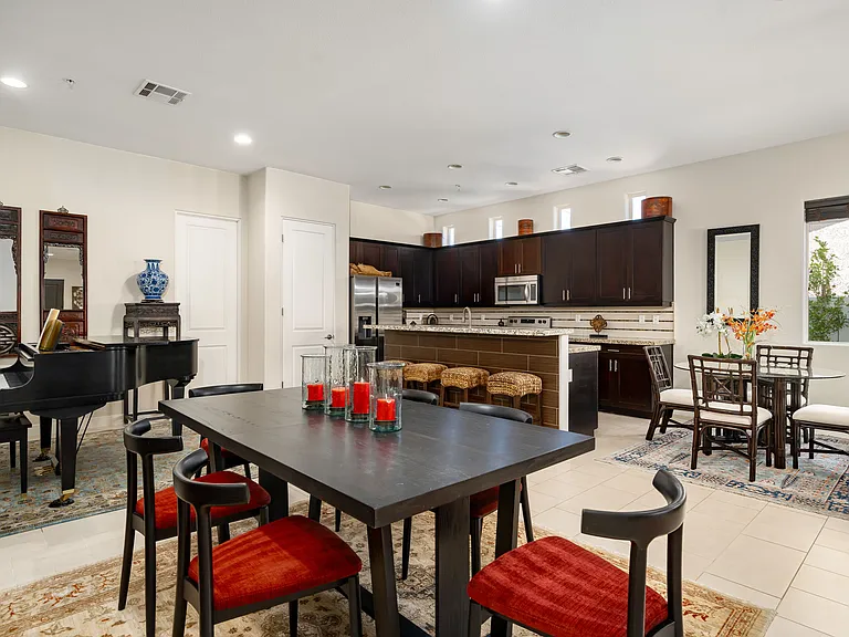 53385 Avenida Mendoza — Photo 17