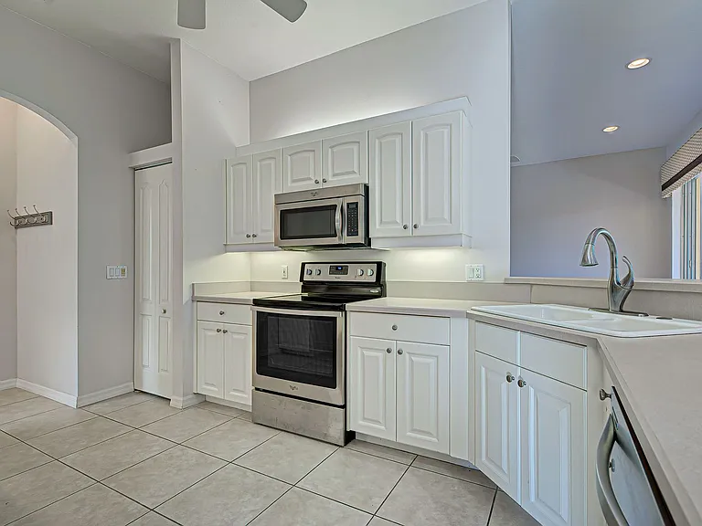 910 Bramley Ct #6 — Photo 10