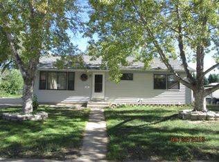 34 Caledonia Rd, Pueblo, CO 81001