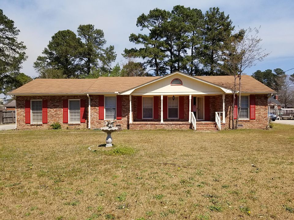 Front of House from 3rd Loop Road
