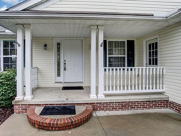 3rd image of 1298 Bluejack Ln