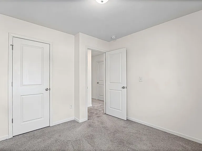 1012 Paddington Dr — Photo 27