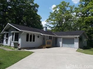 541 Sunset Lake Rd, Iron River, MI 49935