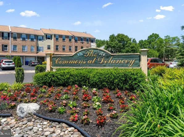 318A Delancey Pl #69, Mount Laurel, NJ 08054