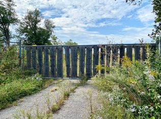 28884 N State Route 83 St, Mundelein, IL 60060