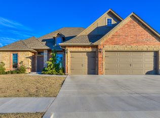 11204 Fiddlesticks Ln, Yukon, OK 73099