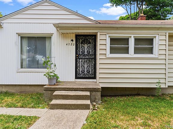 4th image of 4722 Birchcrest Dr