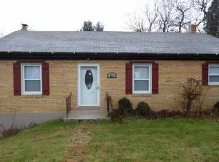 669 Crescent Blvd, Crescent, PA 15046
