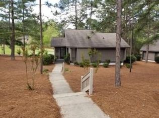 90 Barton Hills Ct, Pinehurst, NC 28374