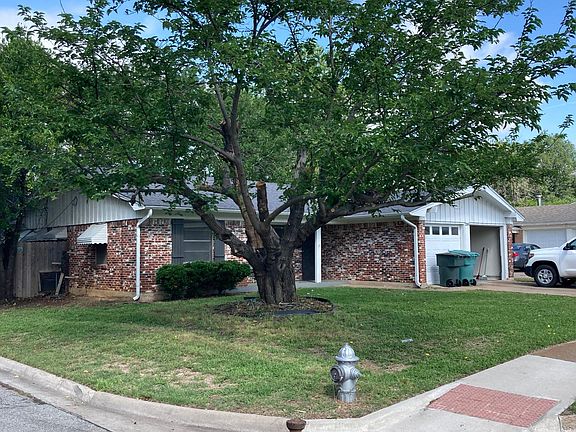 3rd image of 2300 N Ricketts St