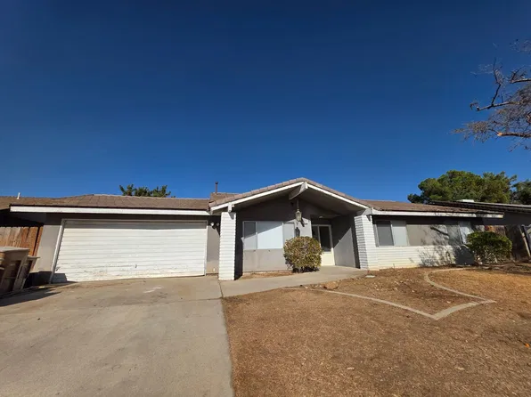 3818 Christmas Tree Ln, Bakersfield, CA 93306