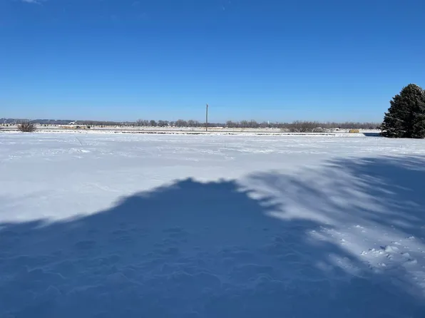 55485 Greenview Dr, Crofton, NE 68730